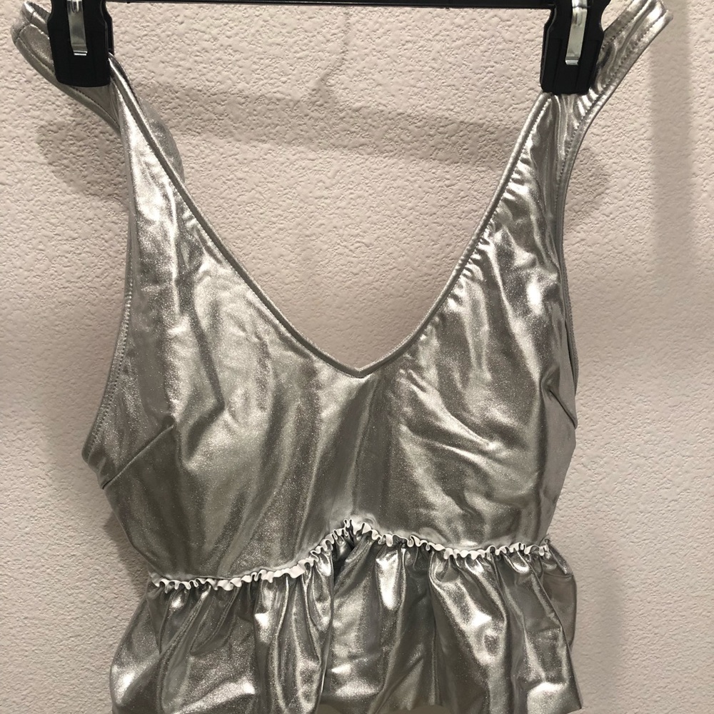 NWOT Kortni Jeane peplum swim top
